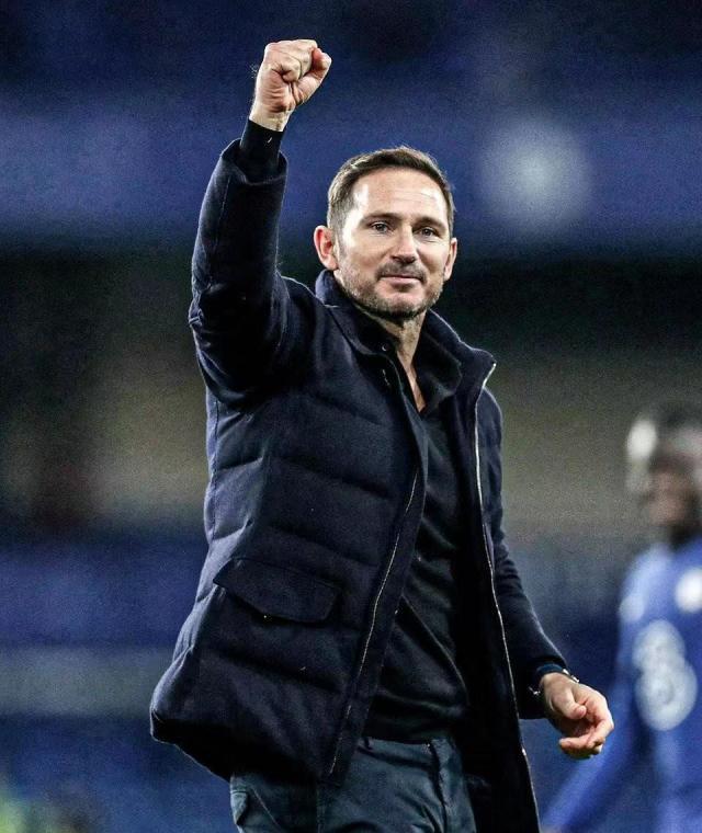 星空体育-【夜读】兰帕德你听我说我真不是小黑子